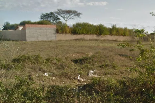 Terreno de 1000 m² 20 x 50 à Venda, entre as avenidas Gilenilda Alves e Larissa Cavalcante no Alt - Foto 4